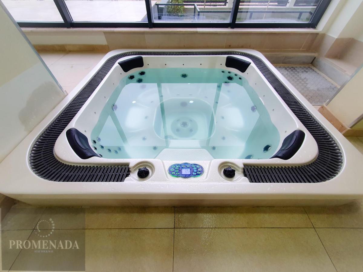 Melisea Aparthotel Pool & Spa Mamaia Nord Năvodari Exteriör bild