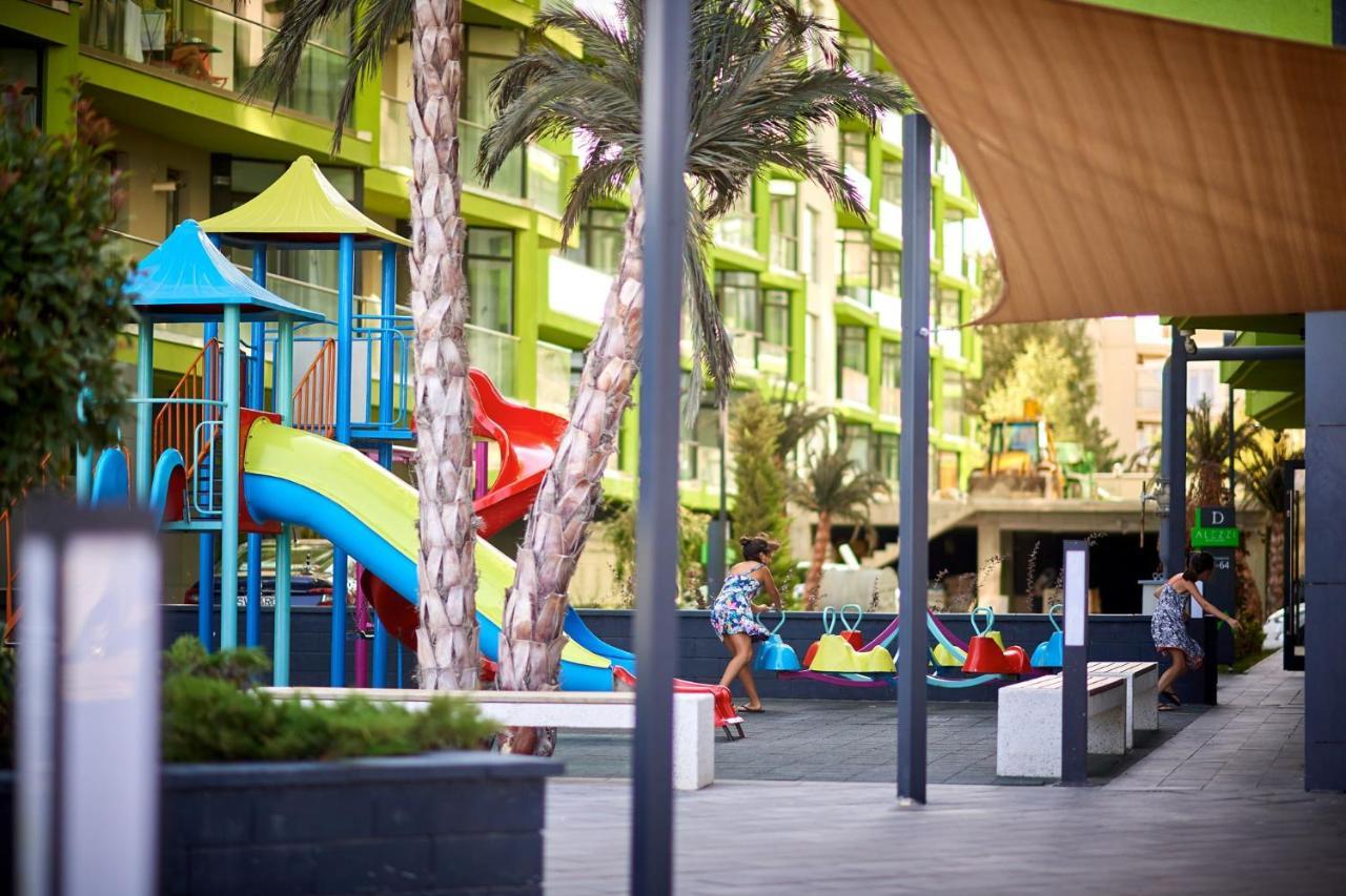 Melisea Aparthotel Pool & Spa Mamaia Nord Năvodari Exteriör bild